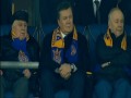 Янукович застряг.