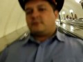 Капитан полиции Роман Рожнов избивает людей