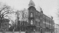 наб., 12. Волховский пер., 1