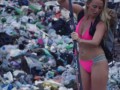 Мир тонет в горах пластикового мусора, который не разлагается