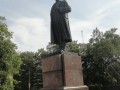 46.Памятник Ленину в сквере Юного ленинца на улице Карл?