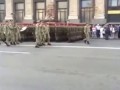Гей принимает парад ВСУ в центре киева